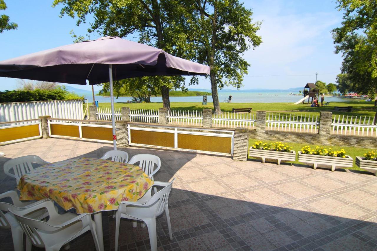 Margareta Apartmanhaz Balatonboglár Exterior foto